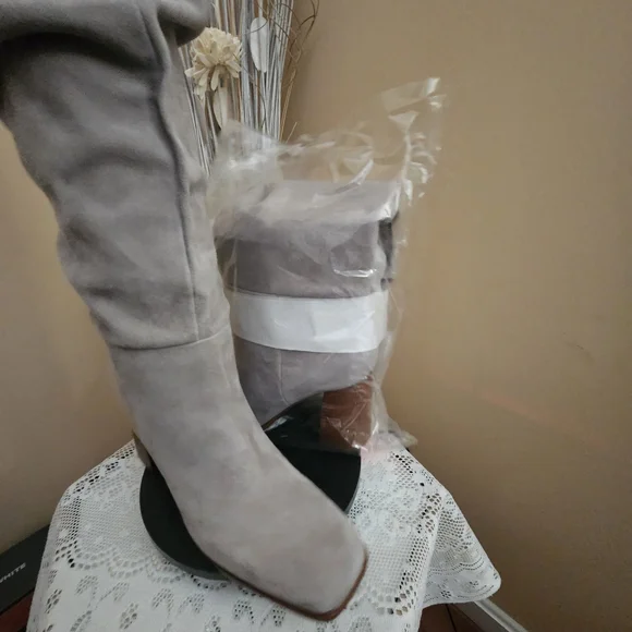 💓🧡Women's Gray Nine West Suede Domaey Knee Boots - Size 9.5 - NWOT⁸ - Picture 5 of 9